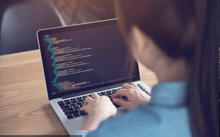 惠东 api php源码,下载的php源码怎么运行呢？